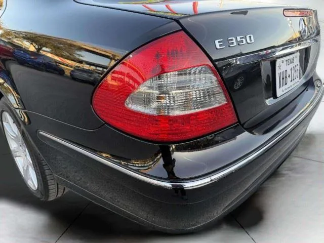 Mercedes-Benz E-Class photo 13