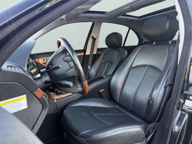 Mercedes-Benz E-Class photo 18