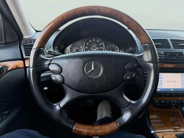 Mercedes-Benz E-Class photo 25