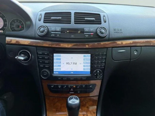 Mercedes-Benz E-Class photo 27