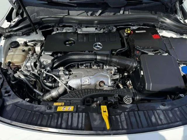 Mercedes-Benz GLA photo 59