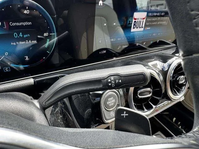 Mercedes-Benz GLA photo 26