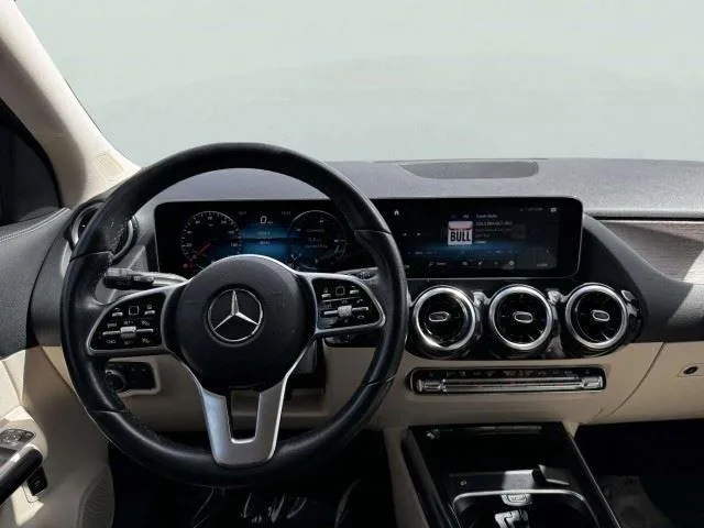 Mercedes-Benz GLA photo 30