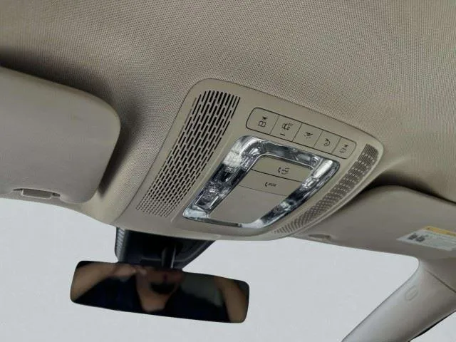 Mercedes-Benz GLA photo 35