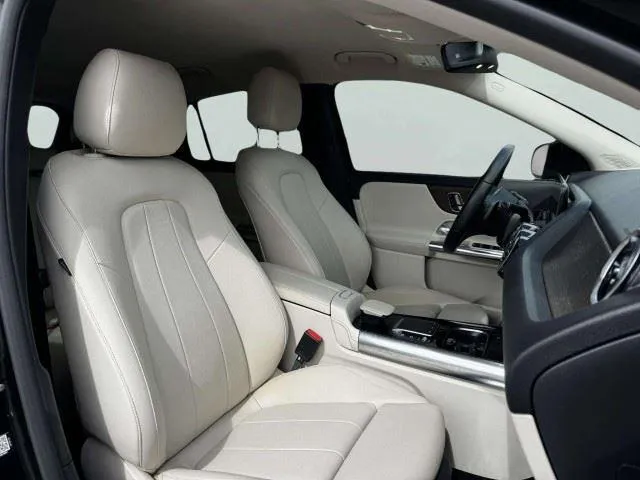 Mercedes-Benz GLA photo 50