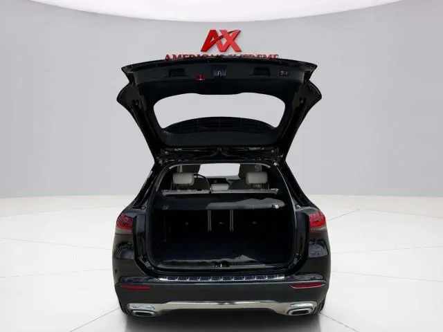 Mercedes-Benz GLA photo 52
