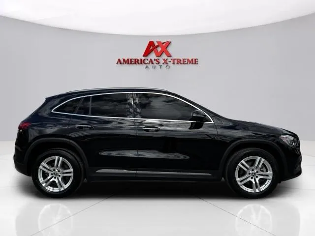 Mercedes-Benz GLA photo 7