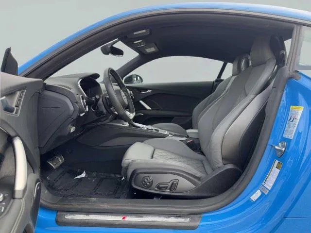Audi TTS photo 18