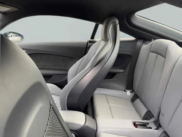 Audi TTS photo 25