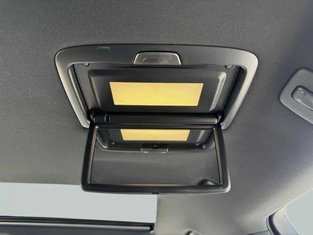 Lexus LS photo 42