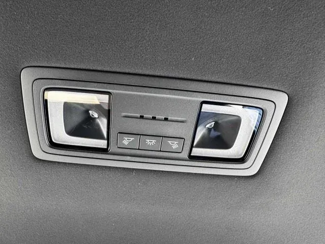 Lexus LS photo 44
