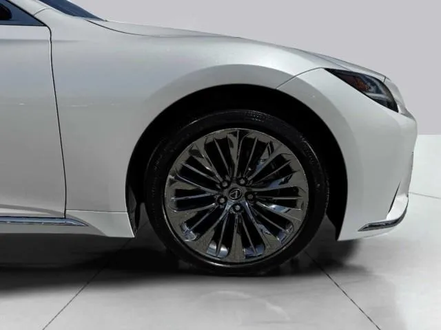 Lexus LS photo 59