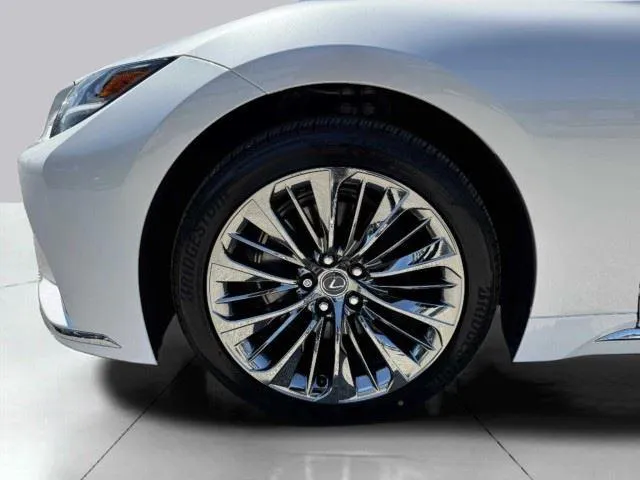 Lexus LS photo 60