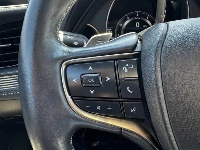 Lexus LS photo 29