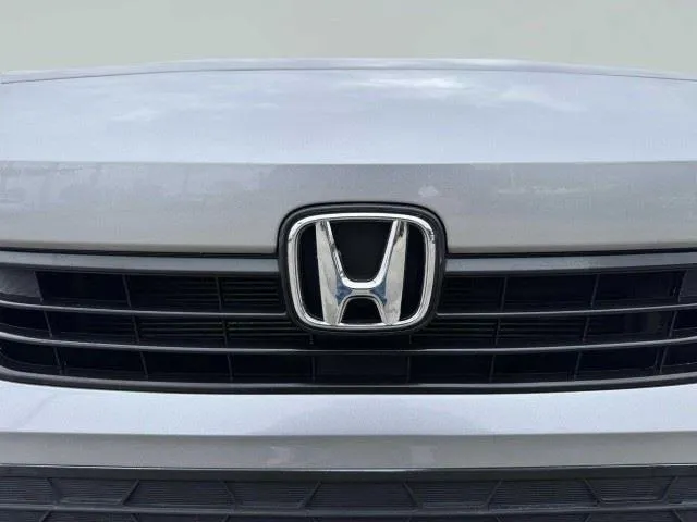 Honda Civic photo 13