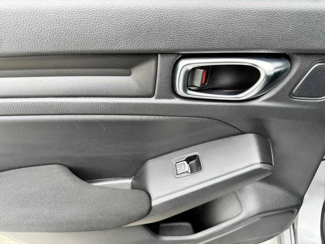 Honda Civic photo 35