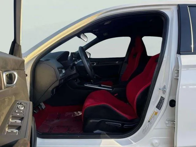Honda Civic photo 18