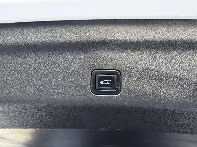 Chevrolet Tahoe photo 60