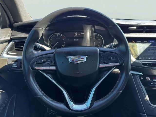 Cadillac XT6 photo 32
