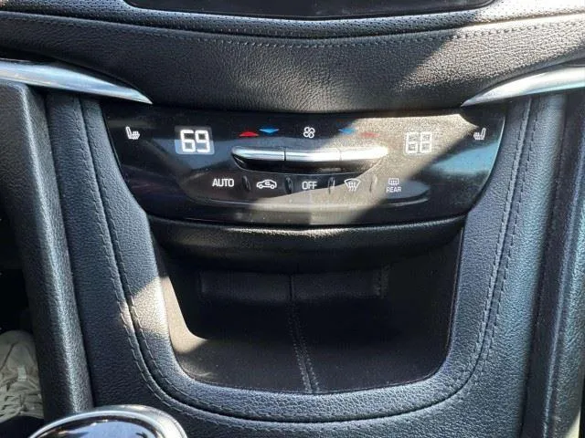 Cadillac XT6 photo 35