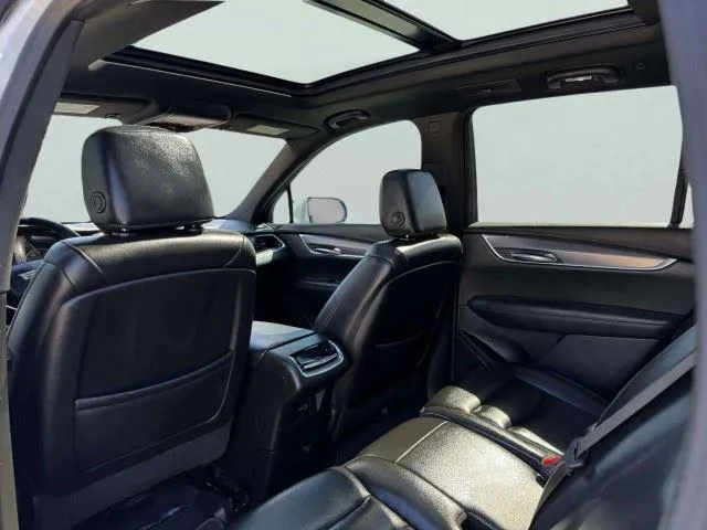 Cadillac XT6 photo 46