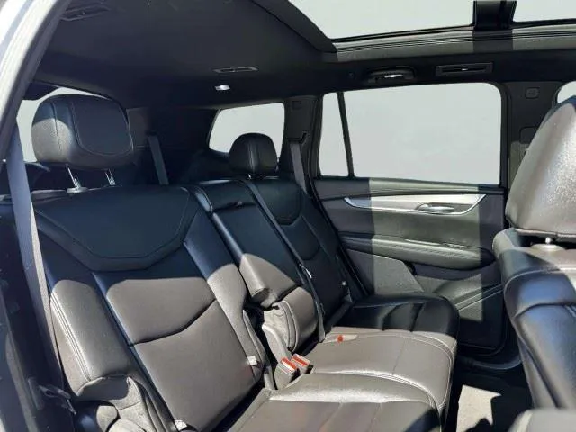 Cadillac XT6 photo 53