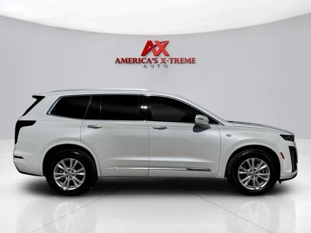 Cadillac XT6 photo 7
