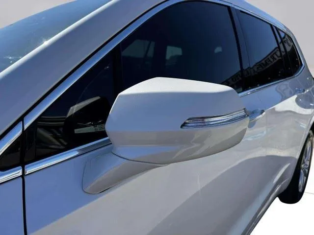 Cadillac XT6 photo 16