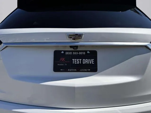 Cadillac XT6 photo 19