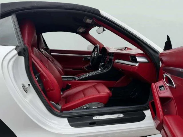 Porsche 911 photo 38