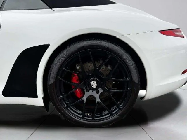 Porsche 911 photo 48