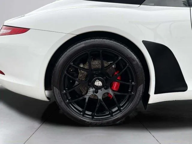 Porsche 911 photo 49