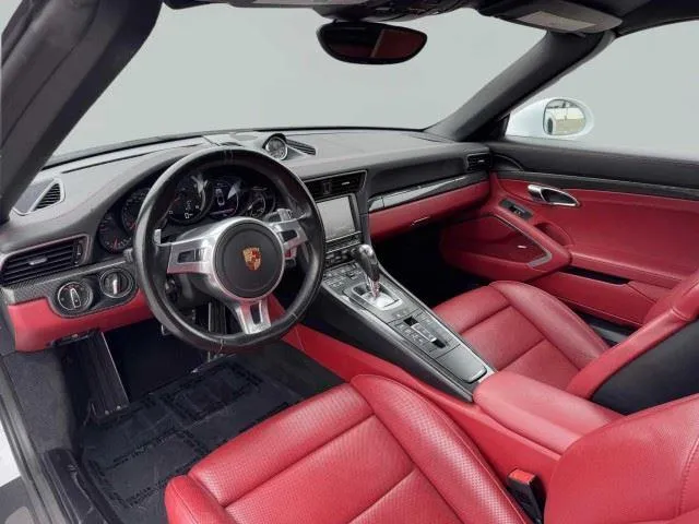 Porsche 911 photo 26