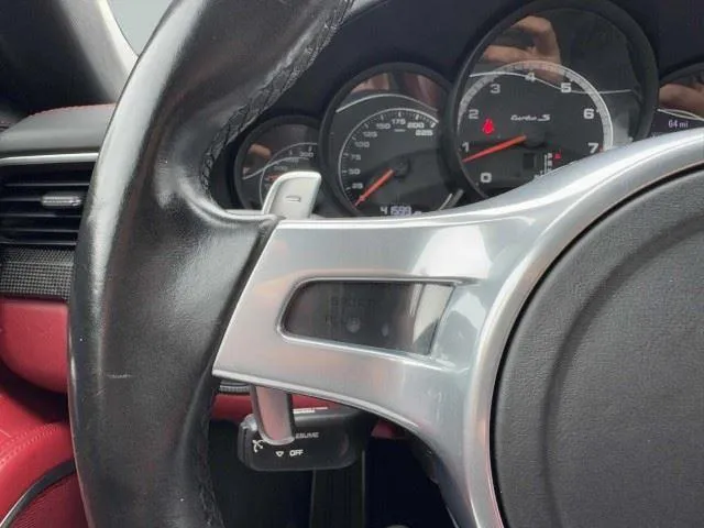 Porsche 911 photo 32