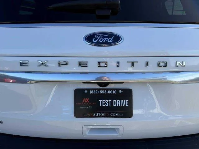 Ford Expedition photo 19