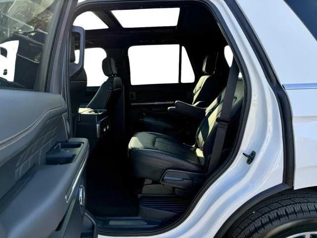 Ford Expedition photo 33