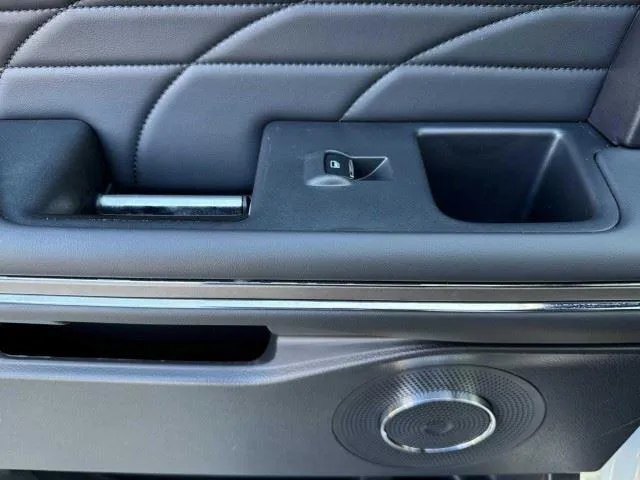 Ford Expedition photo 34