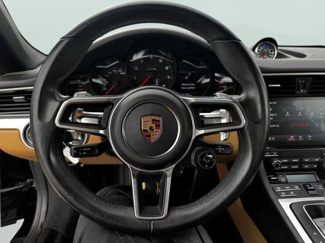 Porsche 911 photo 28