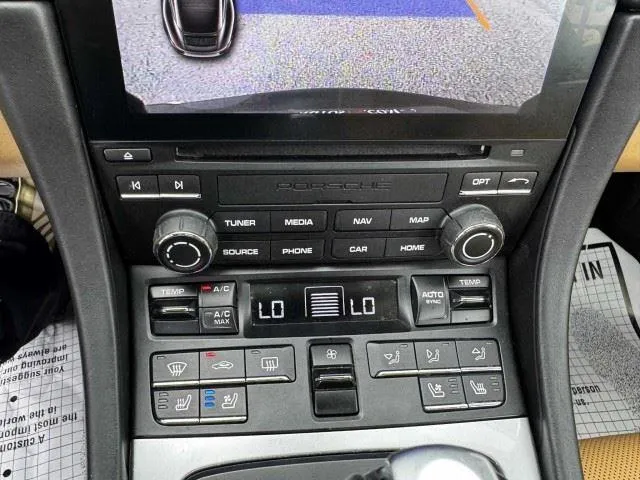 Porsche 911 photo 32