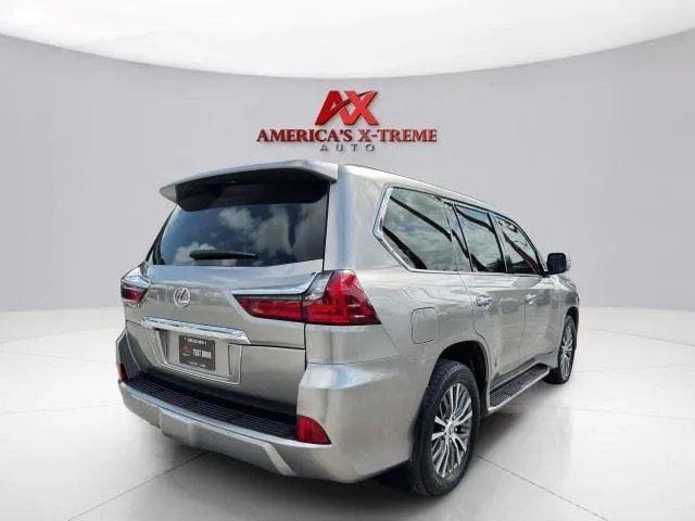 Lexus LX photo 8