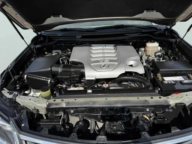 Lexus LX photo 44