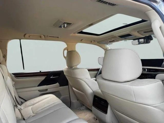 Lexus LX photo 55