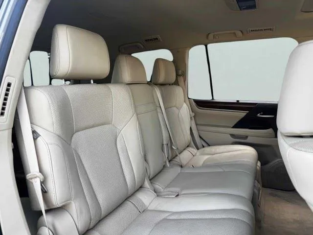 Lexus LX photo 56