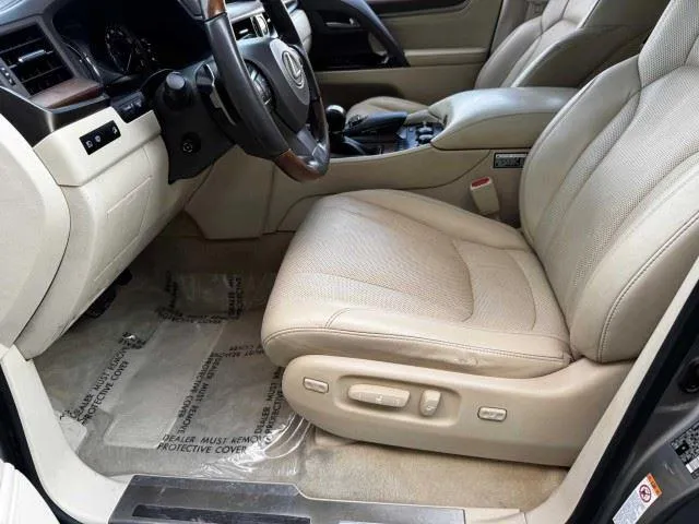 Lexus LX photo 13