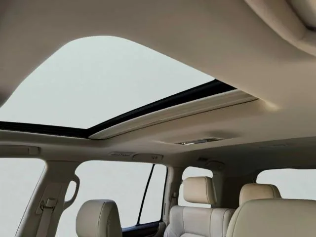 Lexus LX photo 14
