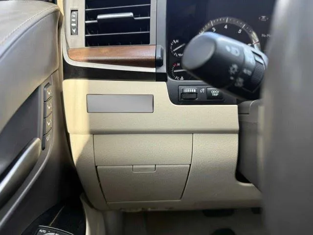Lexus LX photo 21