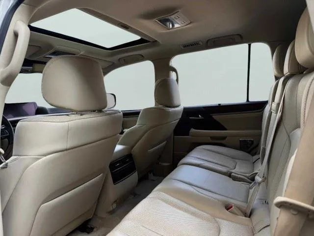 Lexus LX photo 25