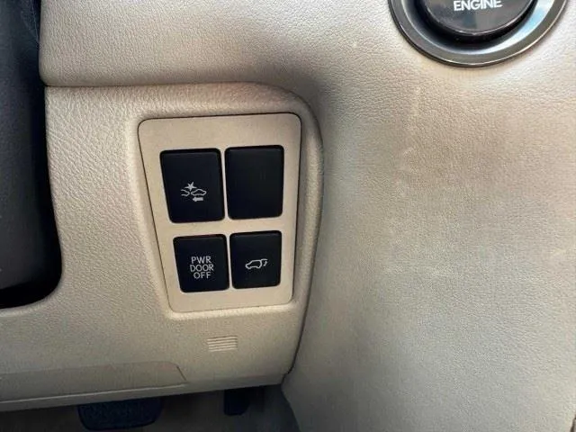 Lexus LX photo 28