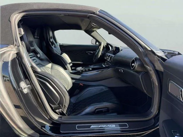 2021 Mercedes-Benz AMG GT Roadster 38