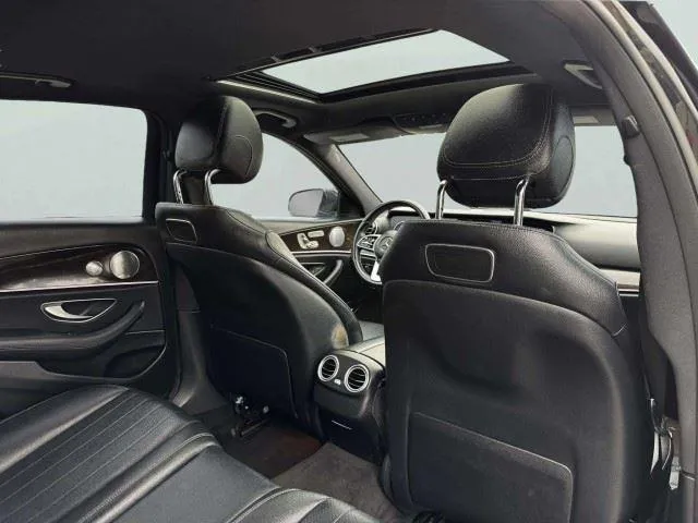 Mercedes-Benz E-Class photo 45